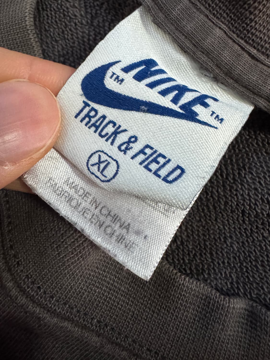 나이키 올드스쿨 Track & Field 백 프린팅 맨투맨 XL 상품이미지3