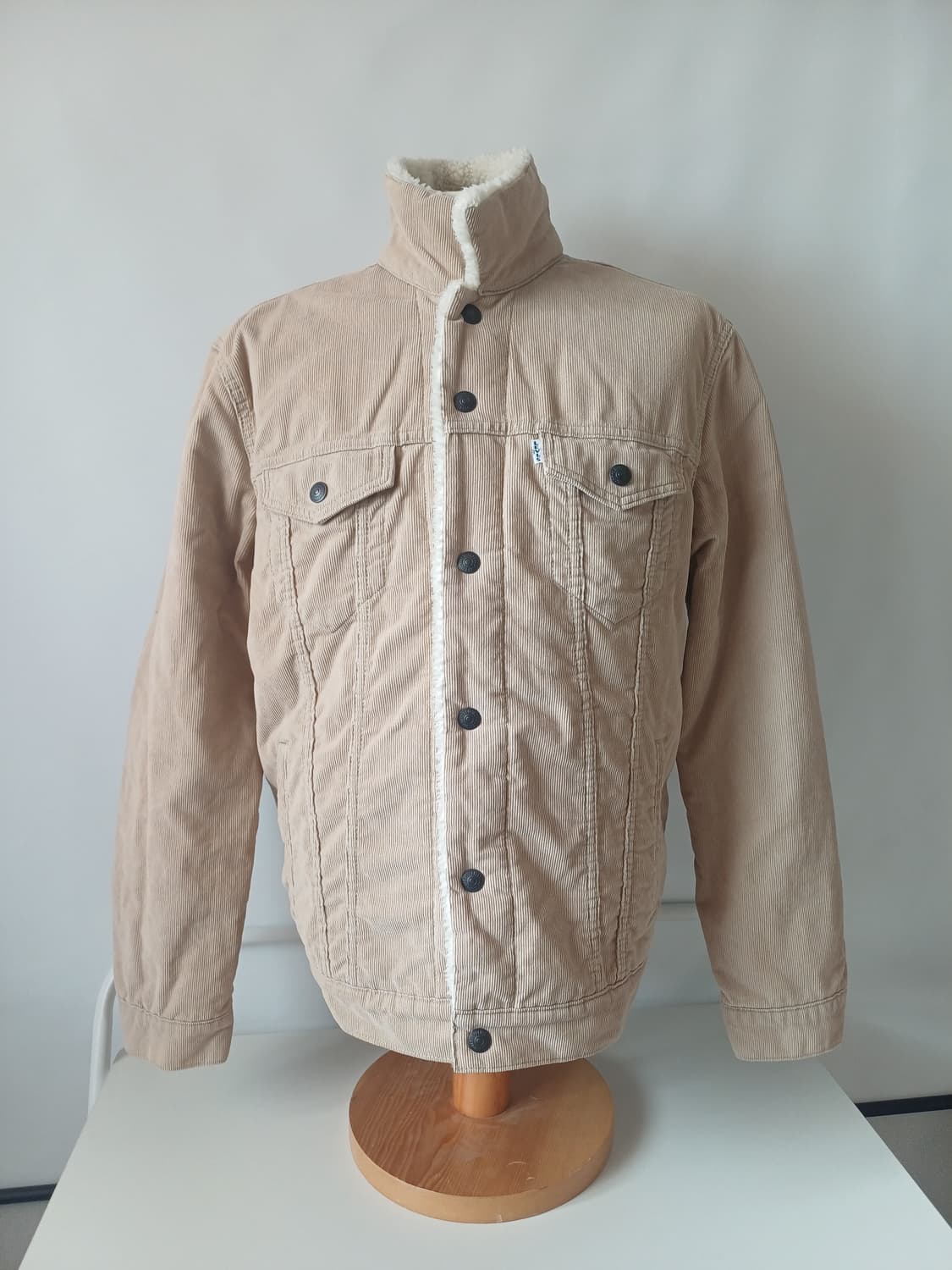 [L] 리바이스 프리미엄 코듀로이 쉐르파 트러커 (샌드 베이지) 상품이미지1