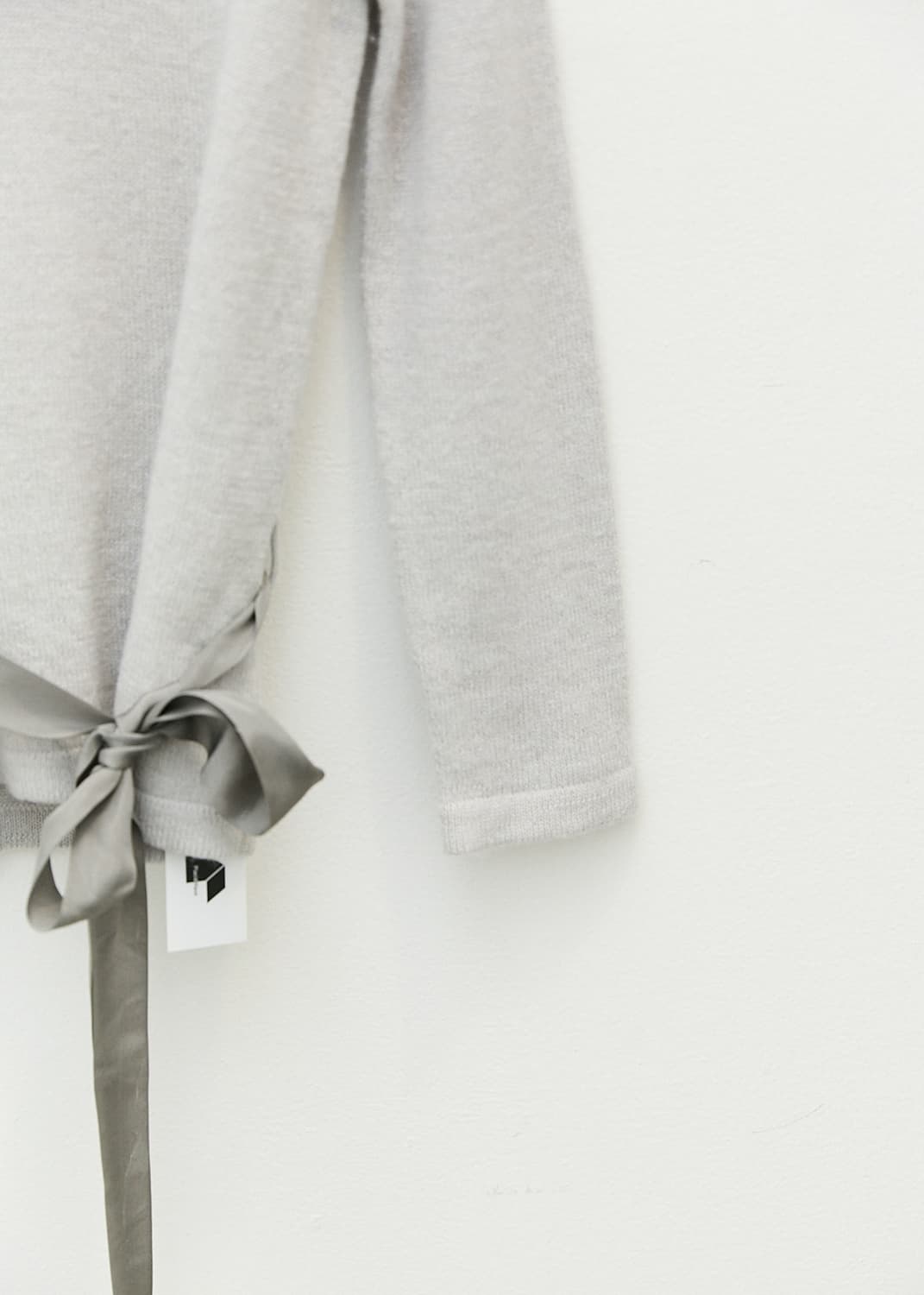 Waist Belt Sweater 상품이미지3