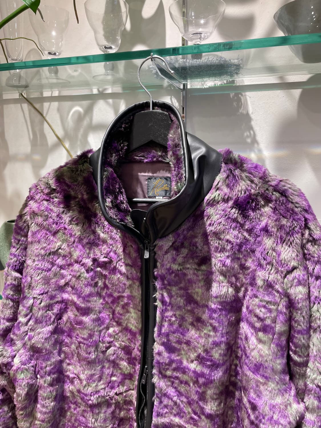 니들스 uneven printed faux fur jacket 상품이미지3