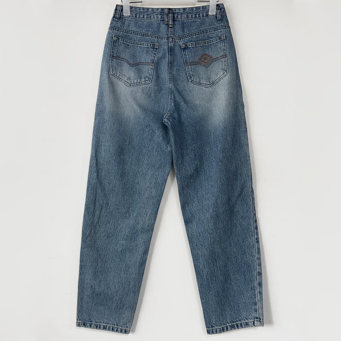 럭키슈에뜨 테이퍼드 데님 팬츠 상품이미지4