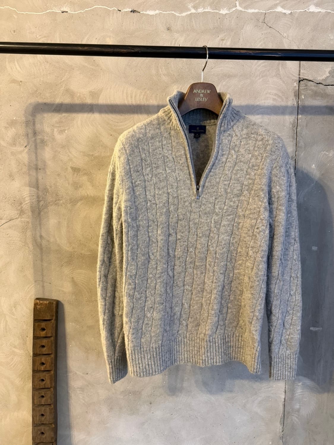 브룩스 브라더스 케이블 짚업 니트 100 상품이미지1