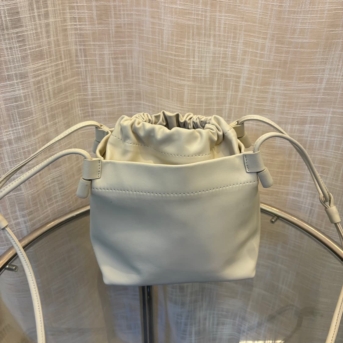 정품 호제 소가죽 버킷 크로스백     상품이미지5