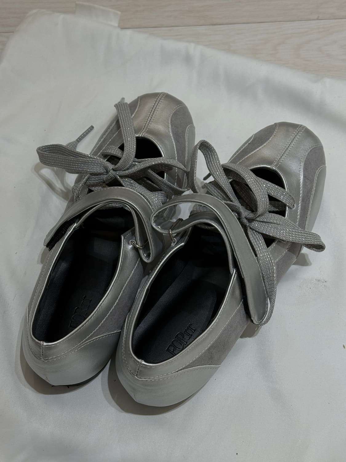 ‼️이사 처분 (새상품) 포른른 스트랩 메리제인 플랫슈즈 240 상품이미지3