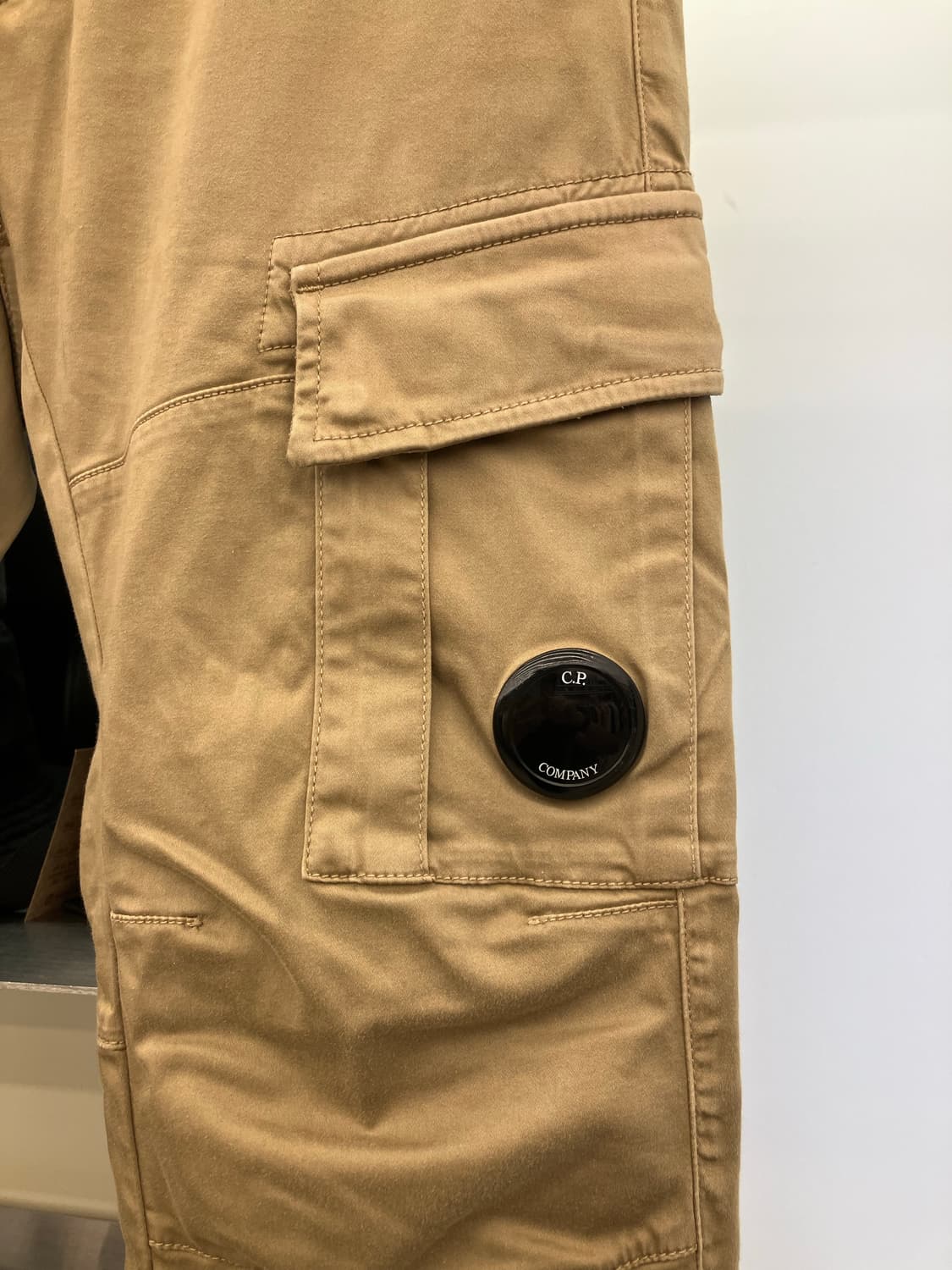 CP company 카고팬츠 브라운 상품이미지3