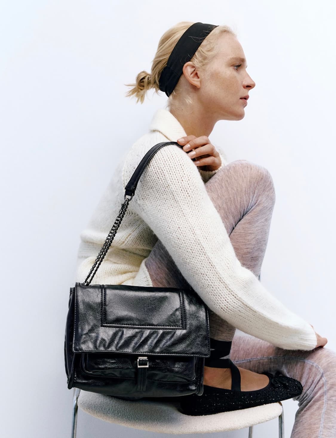 자라 링클 이펙트 락플랩 체인 숄더 크로스백 블랙 카즈하백 상품이미지7