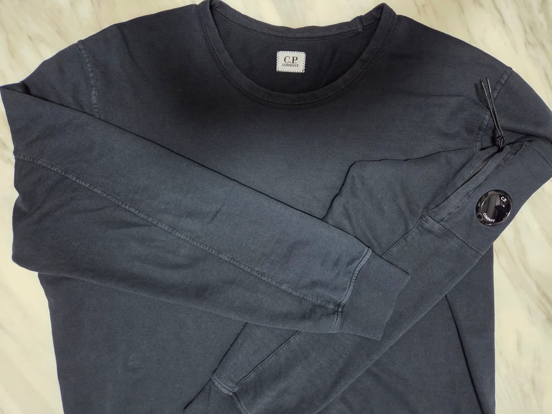 씨피컴퍼니 렌즈 맨투맨 상품이미지3