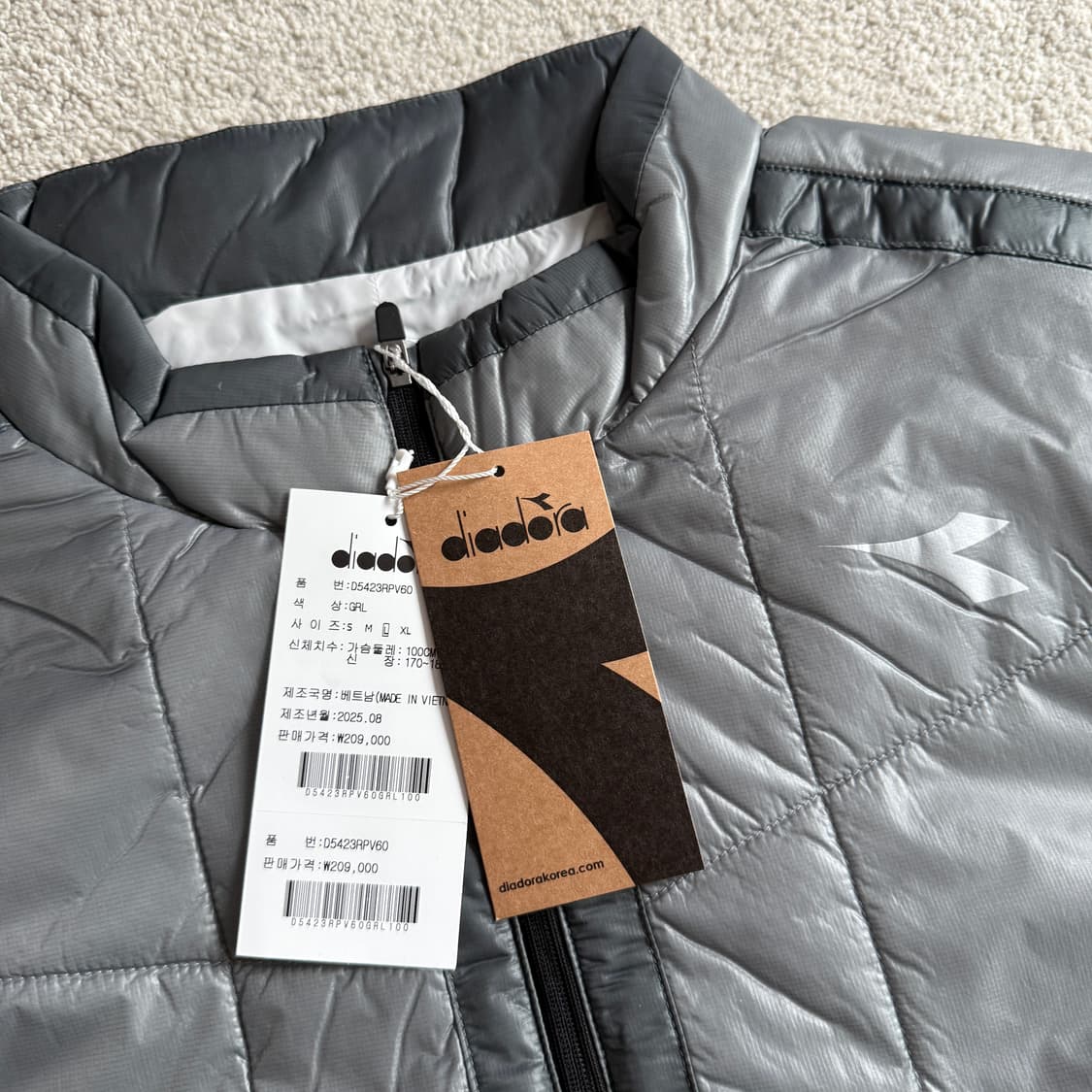 디아도라 퍼포먼스 러닝 패딩 베스트 상품이미지2