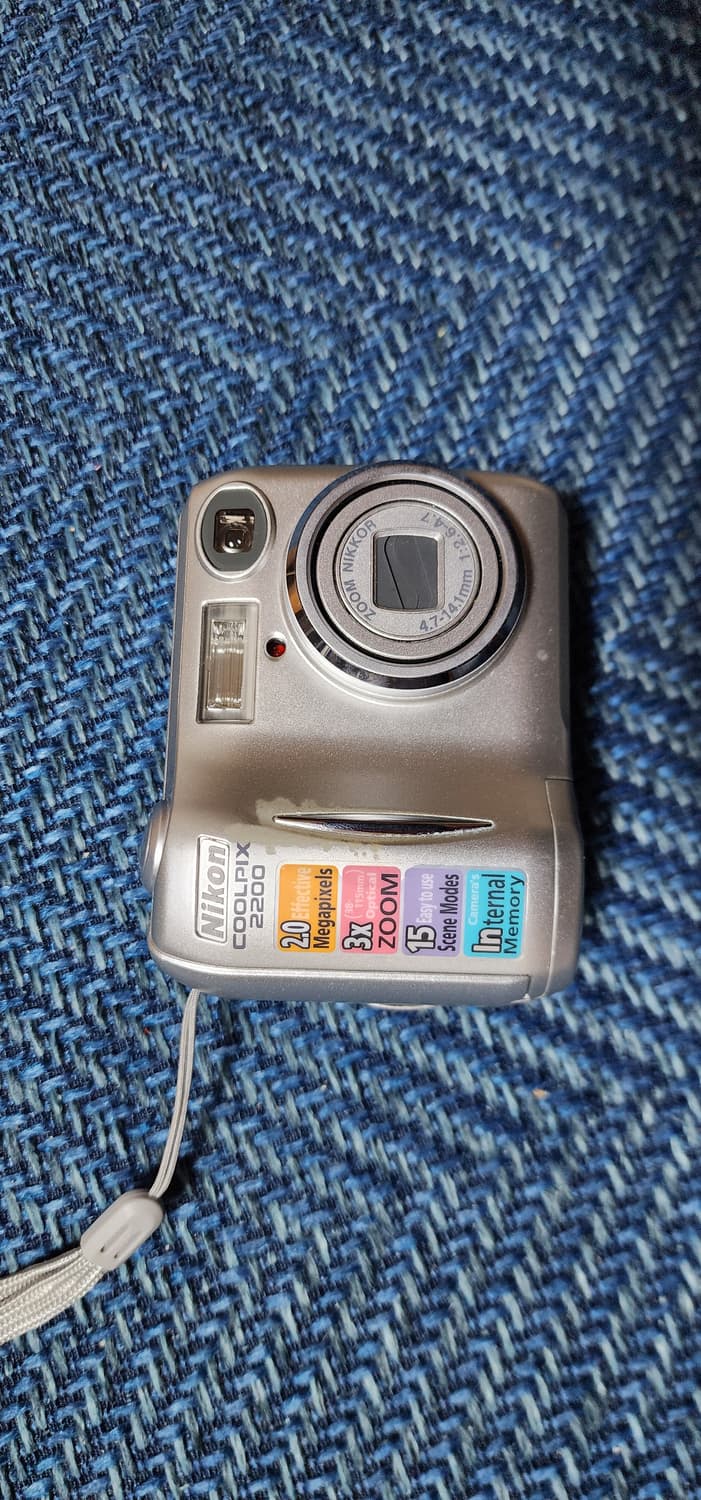 니콘 쿨픽스 2200 디지털 카메라 팝니다. 디카 상품이미지1