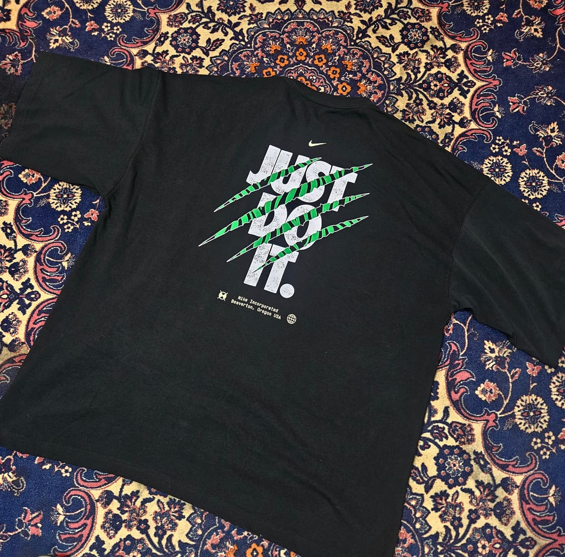 나이키(Nike) NSW 오버핏 그래픽 티셔츠 XL size 상품이미지3