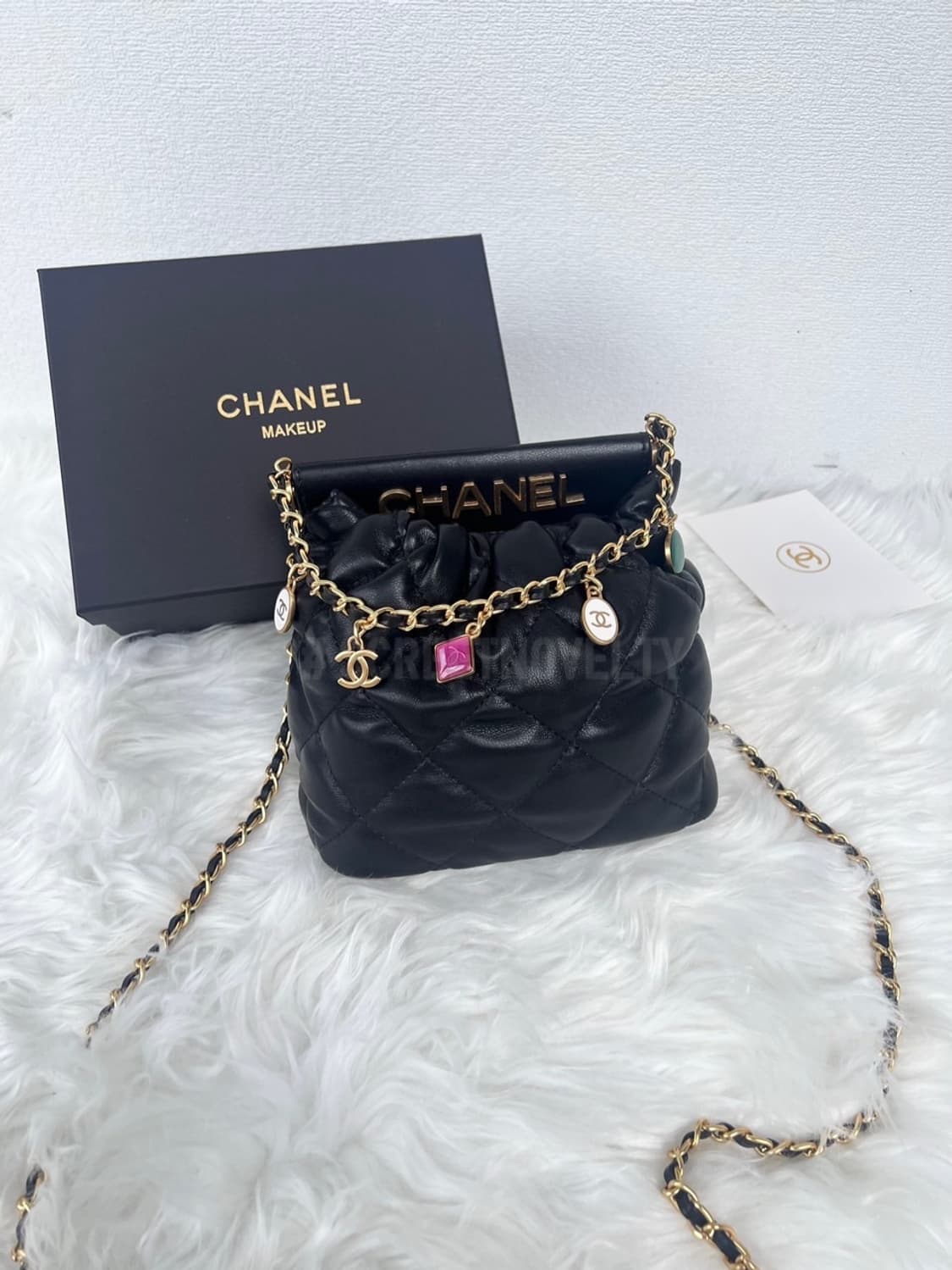 샤넬 22 스몰 체인 쥬얼리 버킷백  상품이미지7