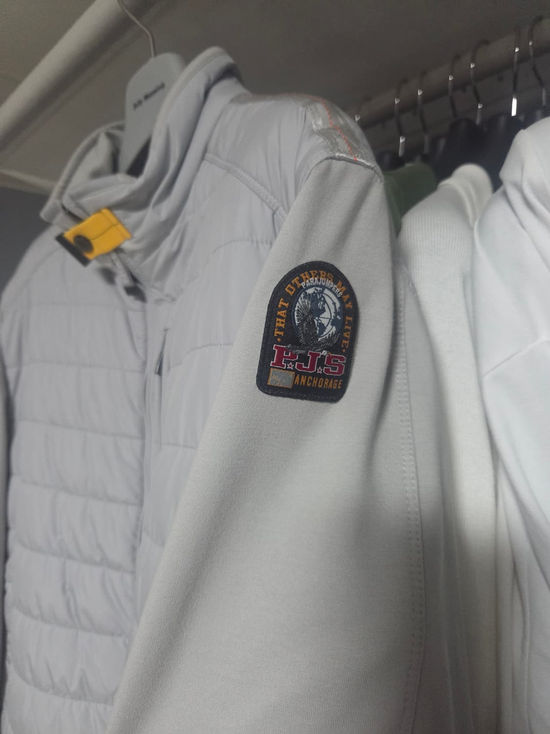 파라점퍼스 니트패딩 L 상품이미지3