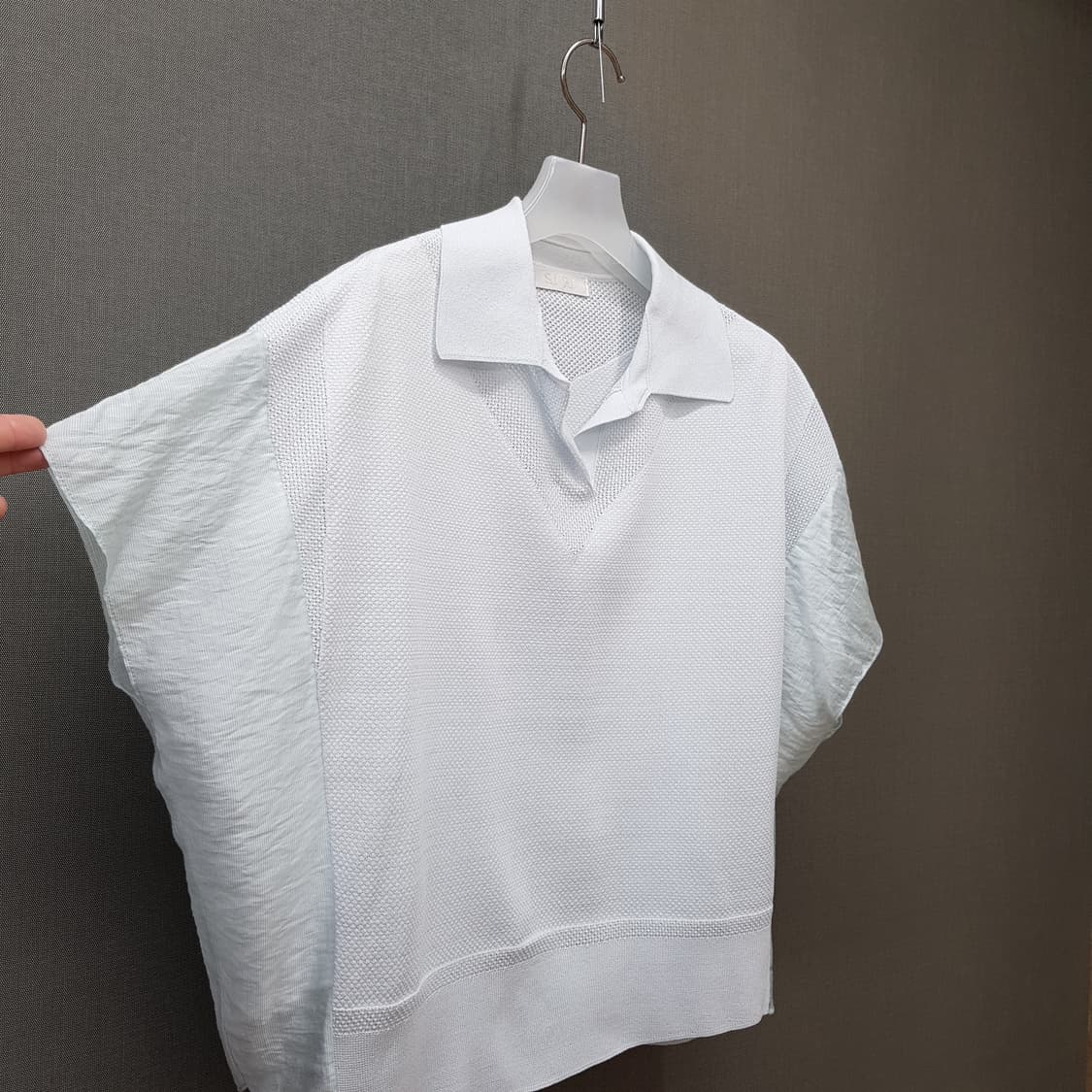 한섬 SJSJ 2024 텍스처 블록 조니 칼라 니트 F사이즈 상품이미지3