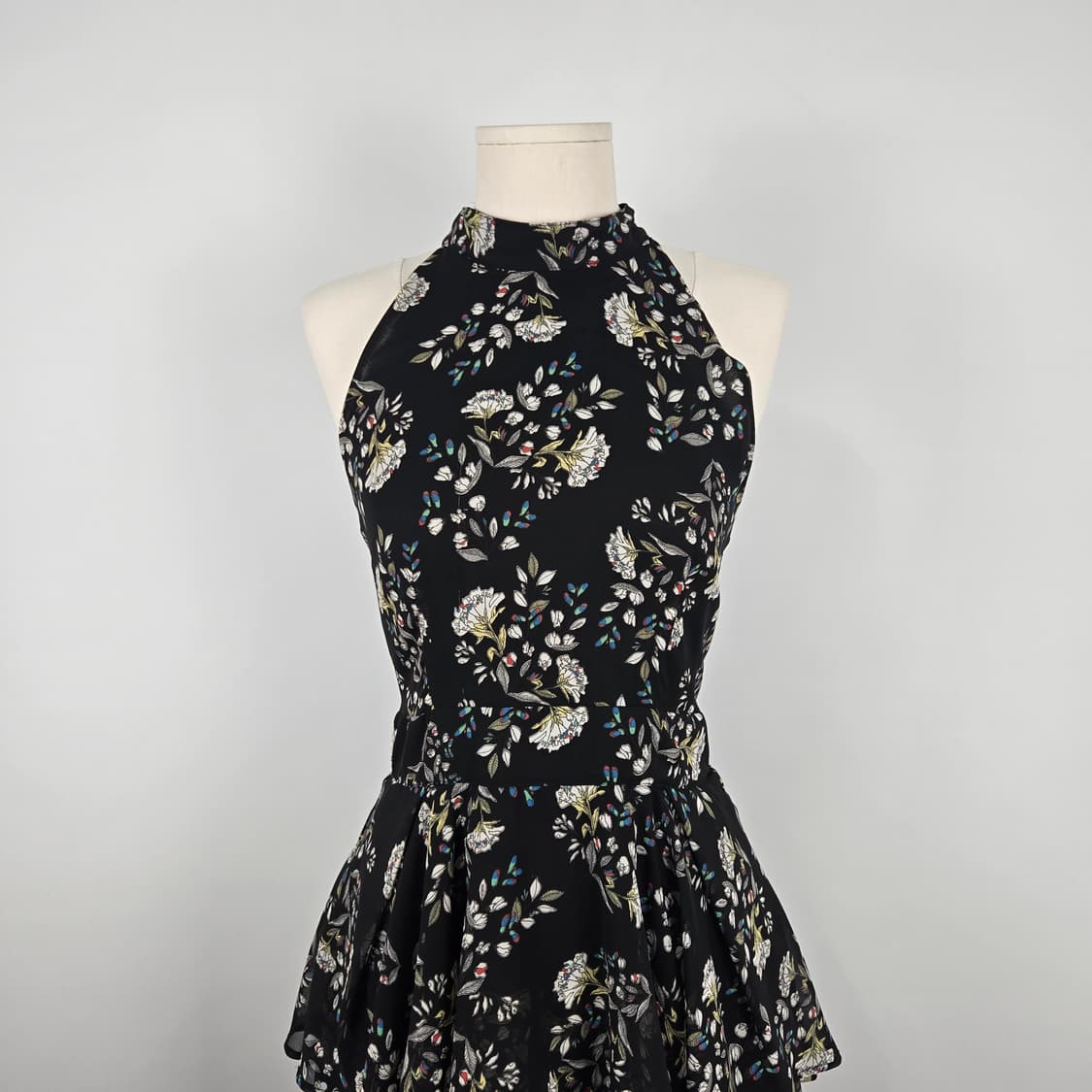 0835 JS 뉴욕 플라워 패턴 홀터넥 쉬폰 캉캉 롱 원피스55 상품이미지3