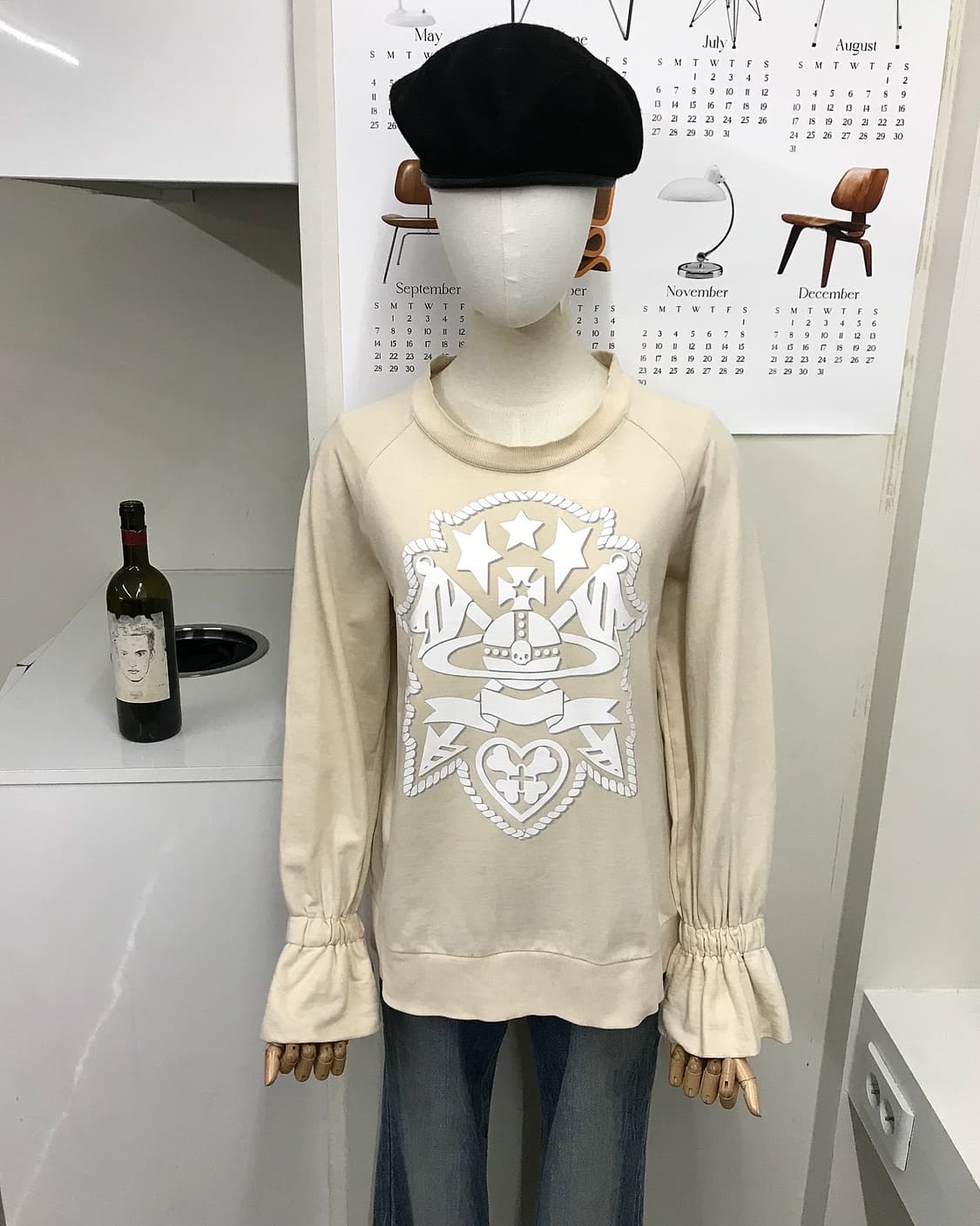 비비안웨스트우드 빅로고 프린팅 맨투맨 상품이미지4