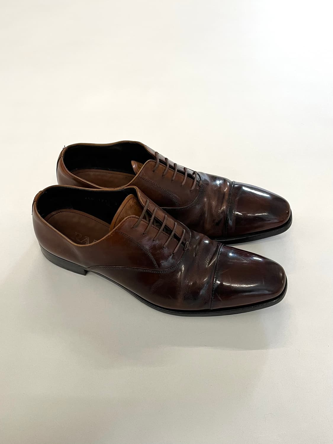 프라다 레더 더비슈즈 상품이미지2