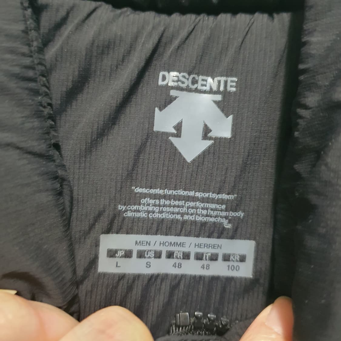 데상트 스노우 러닝 덕다운 패딩 조끼  상품이미지5