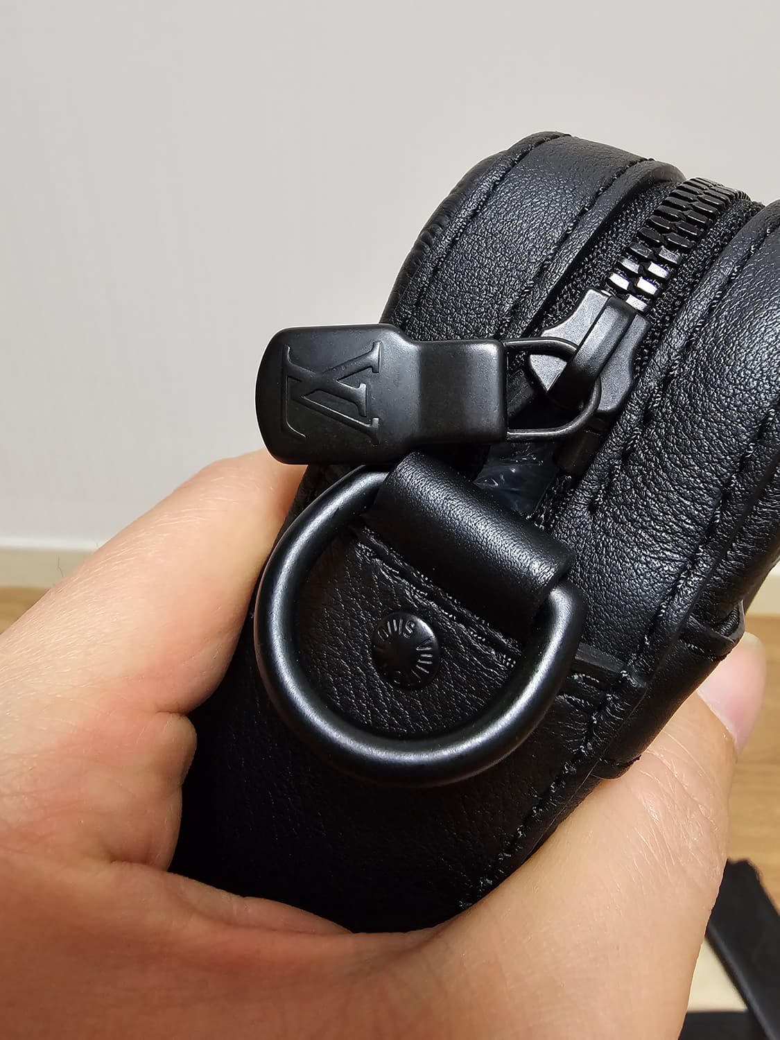 루이비통 올레더 쉐도우 트리오 메신저 크로스백 신형 25년 (새상품) 상품이미지9