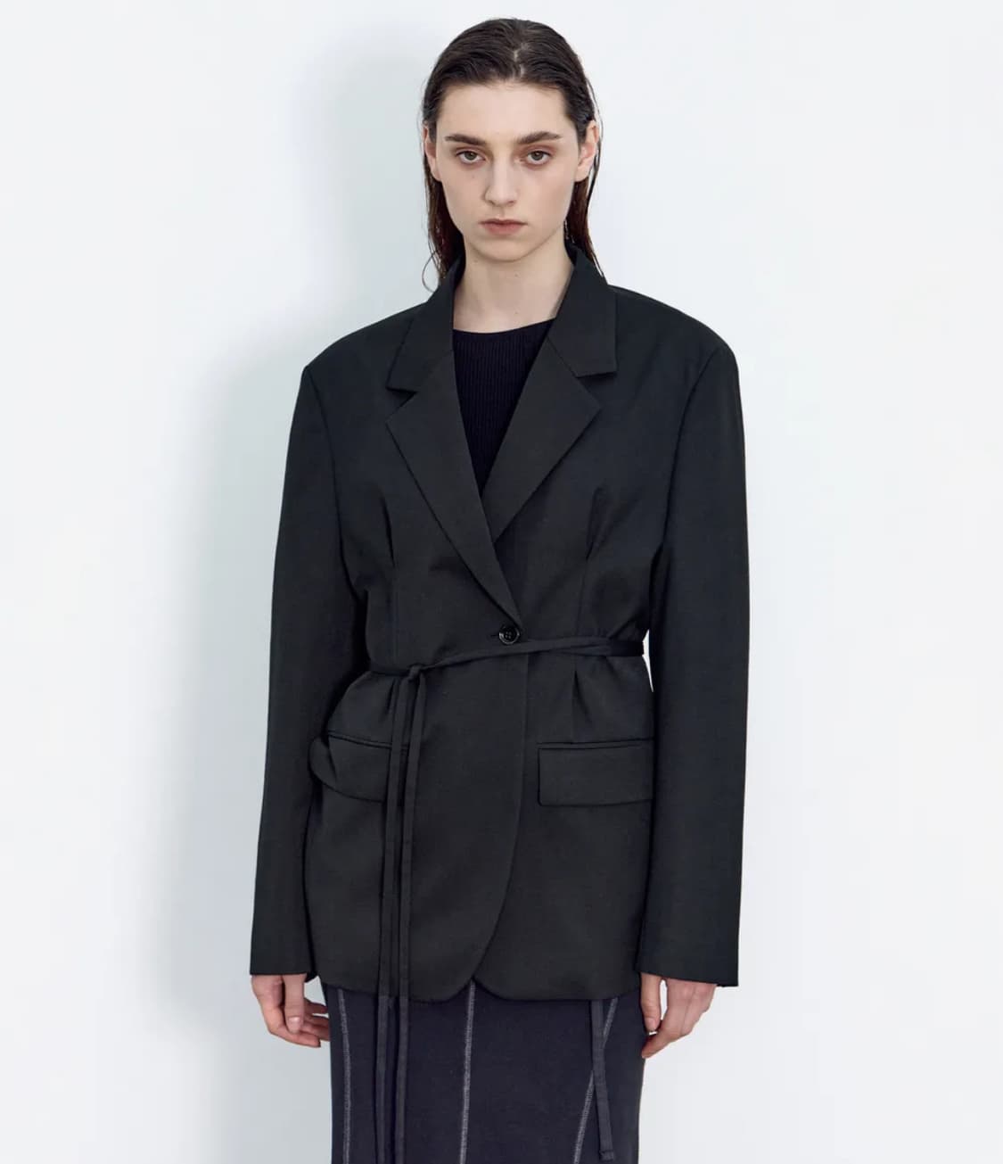 인사일런스 우먼 스트랩 블레이저 블랙 상품이미지1