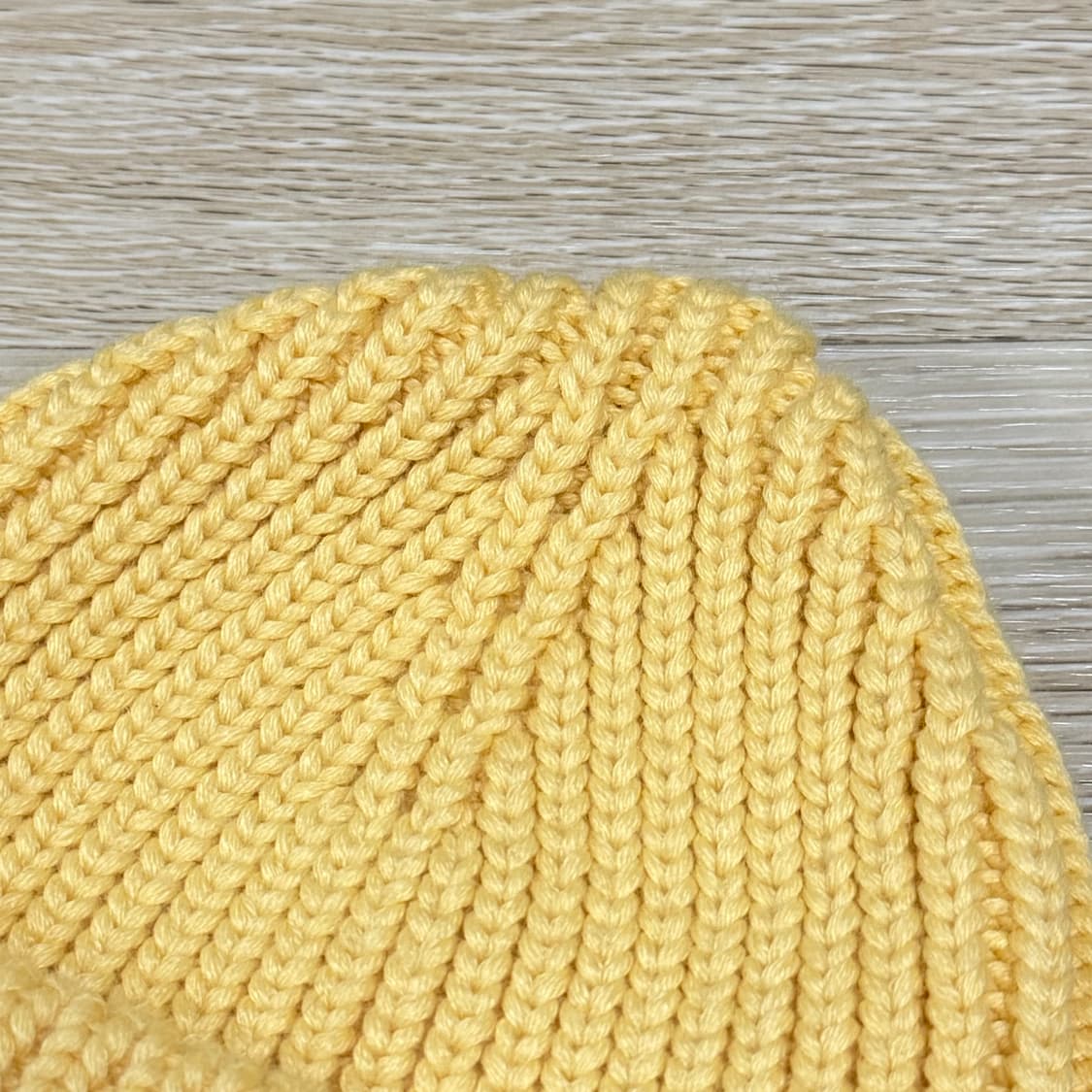 [S+급/OS] 오프화이트 로고 패치 비니 옐로우 상품이미지3