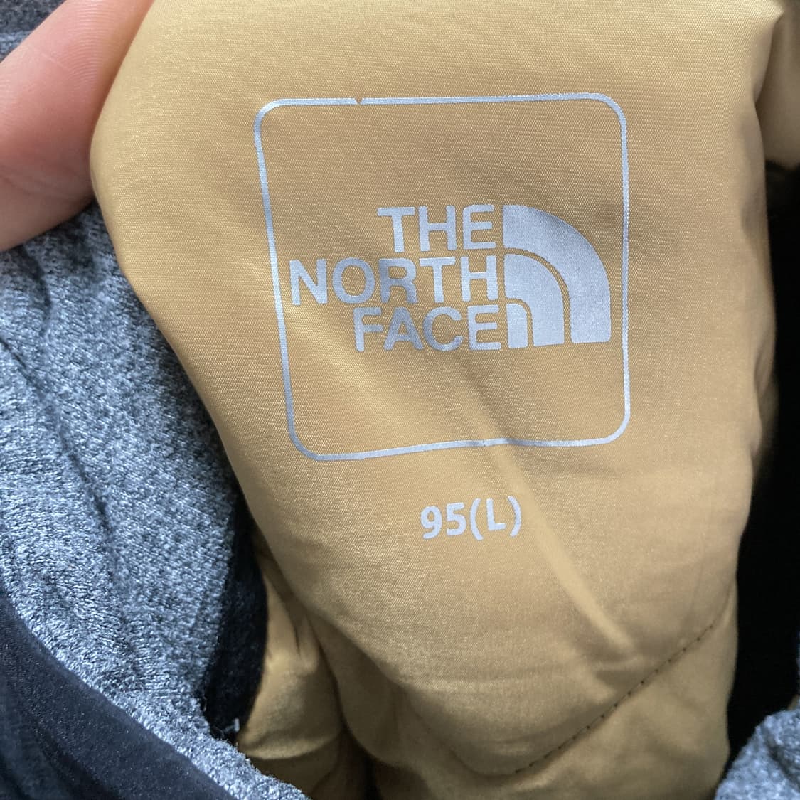 노스페이스 여성 경량패딩 블랙 95 상품이미지4