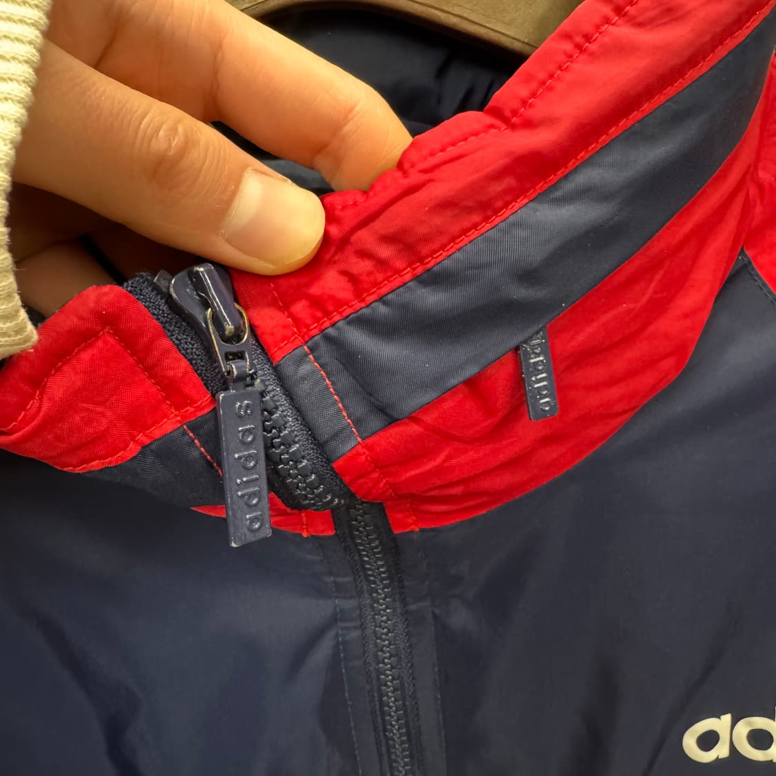 90s 아디다스 올드스쿨 바람막이 돕바 전면 로고 포인트 네이비 레드 상품이미지7