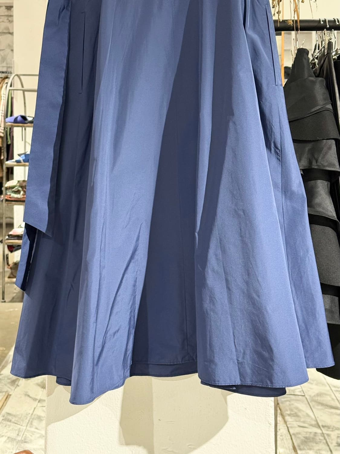 막스마라 위켄드 블루 플레어 타이 롱 스커트 상품이미지6