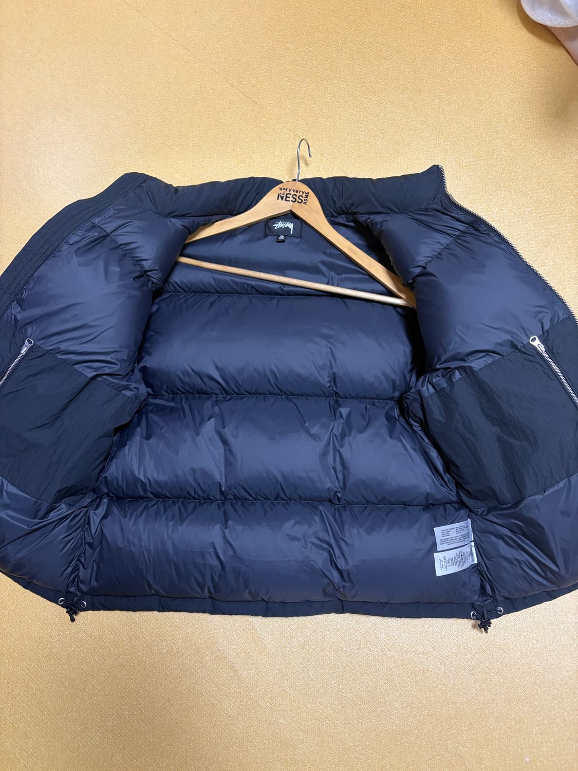 스투시 다운 퍼퍼 나일론 블랙 XS 상품이미지3