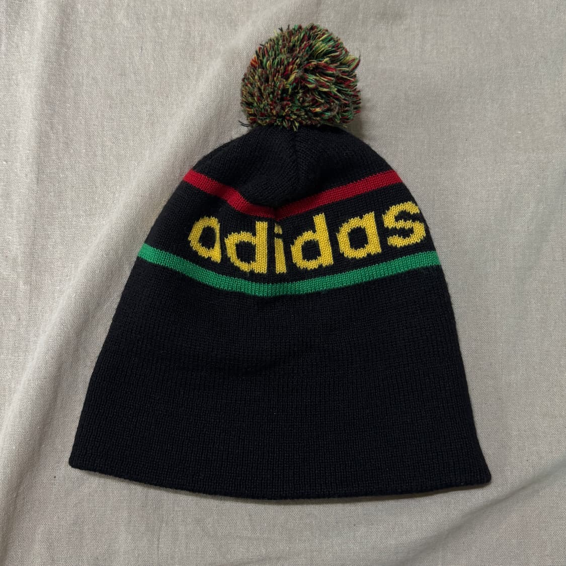 아디다스 빈티지 방울 비니 os 상품이미지4