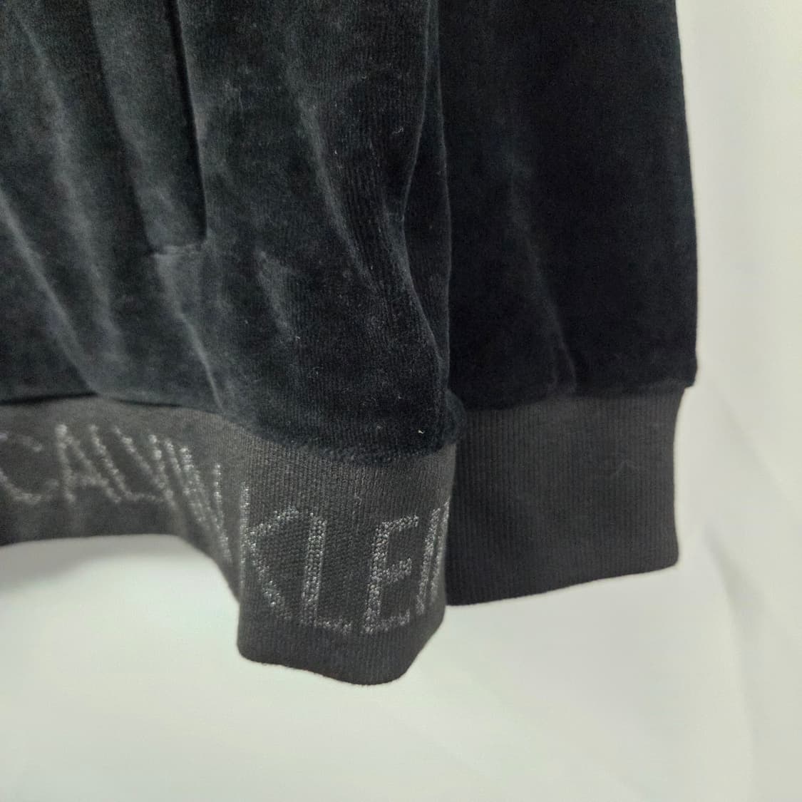 M (102) / 캘빈클라인 / 벨벳 후드 집업  상품이미지5