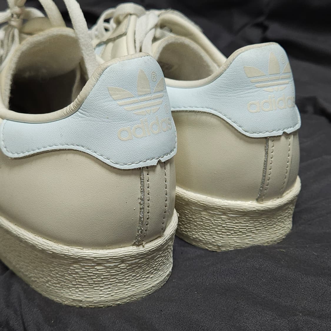 270 ) 아디다스 슈퍼스타82 클라우드 화이트 스카이 틴트 상품이미지5