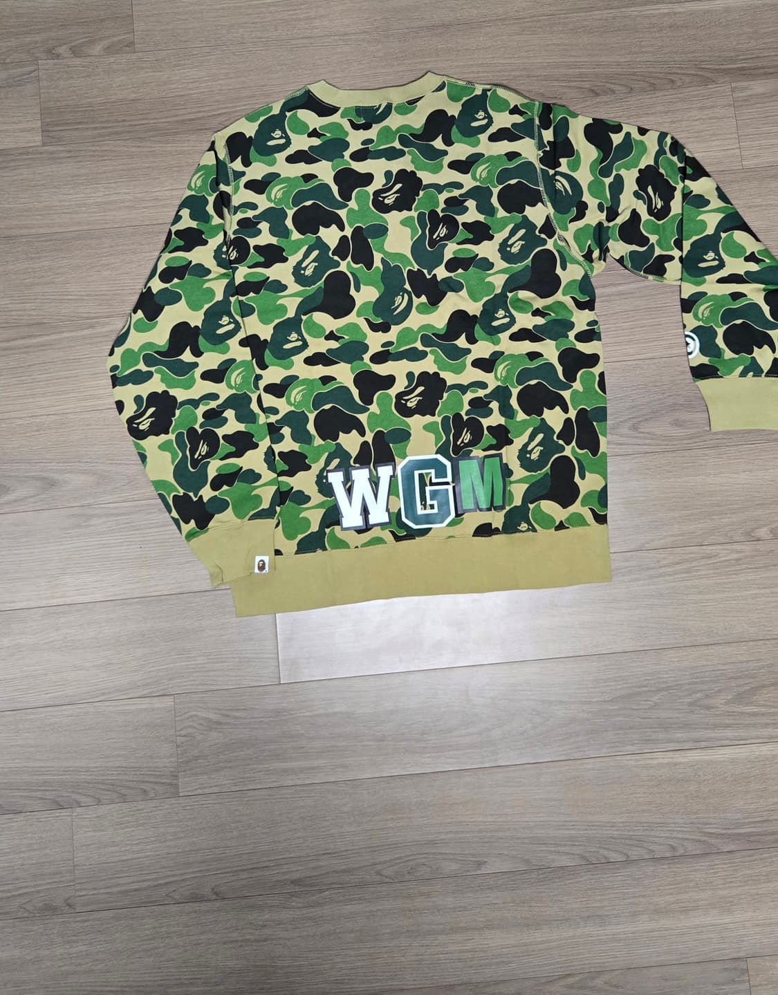 베이프 퍼스트카모 맨투맨  상품이미지2