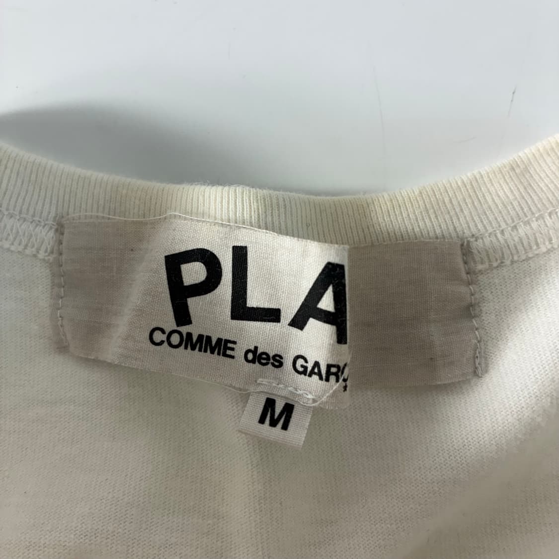 Comme des garcons  꼼데가르송 스몰하트 화이트 반팔티셔츠  상품이미지3