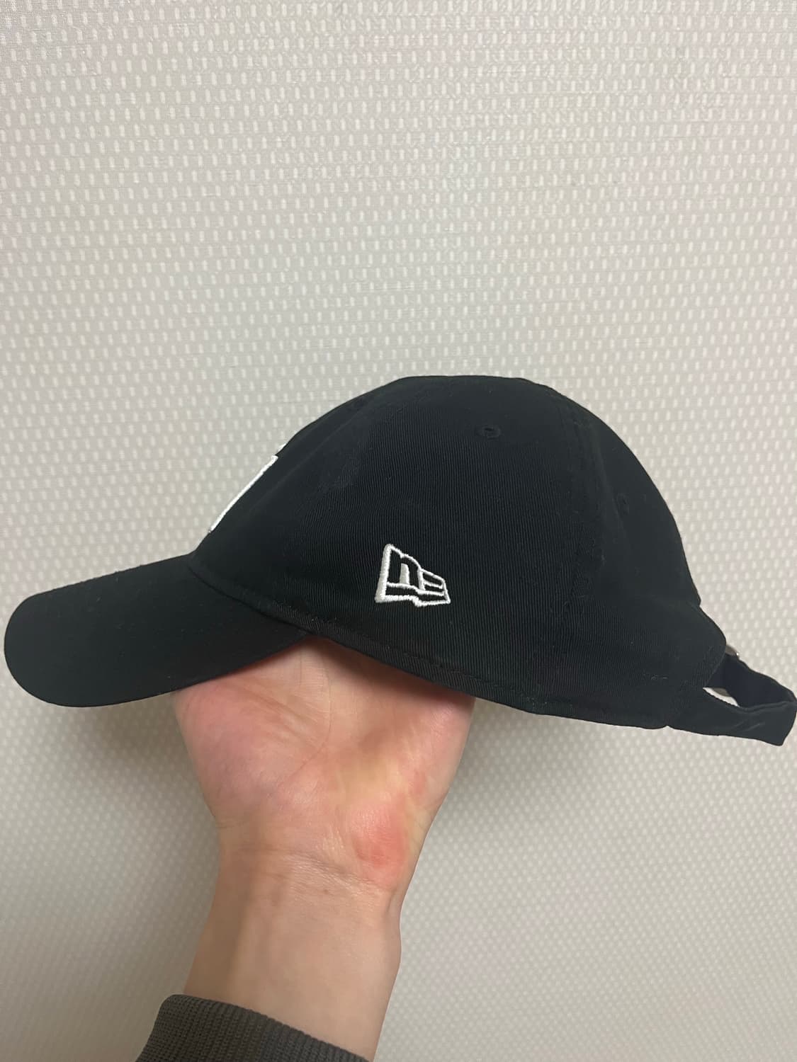 스투시 뉴에라 볼캡 블랙 상품이미지2