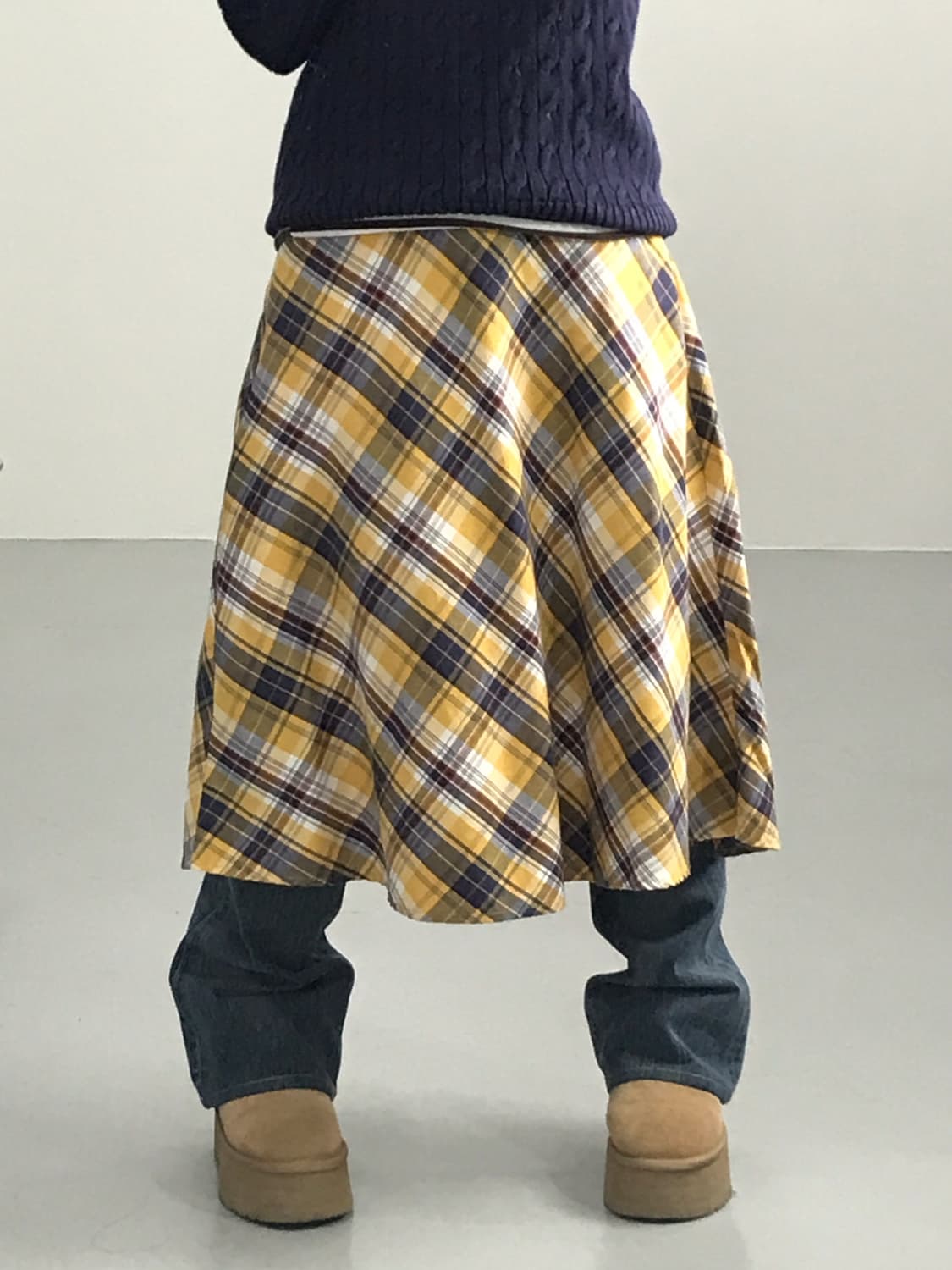 Gu Cotton Checked Midi Skirts 상품이미지1