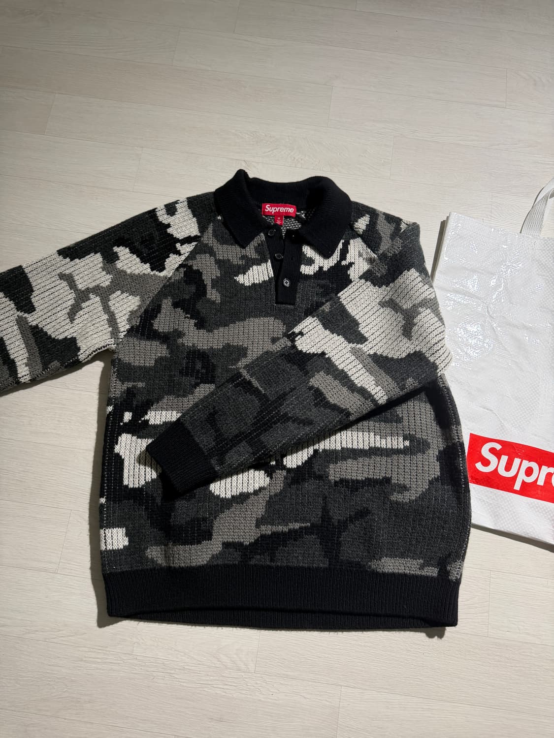 슈프림 카모 패턴 니트 폴로 M 상품이미지2