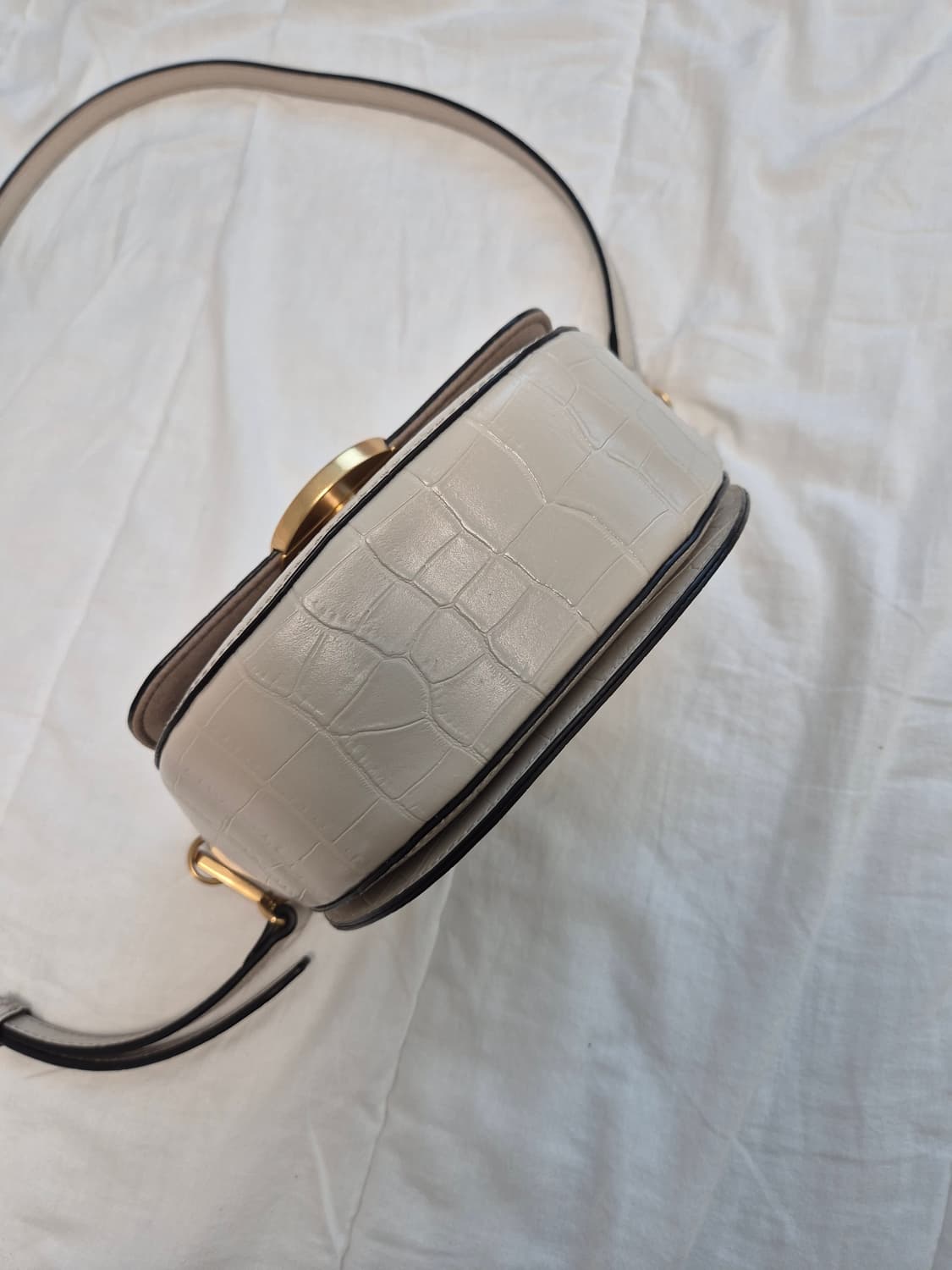 오야니 크로스백 베이지 상품이미지3