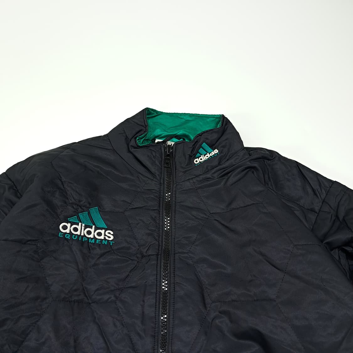 CL398 L 아디다스 90s 나일론 헥사곤퀼팅 블랙 자켓 아우터 상품이미지2