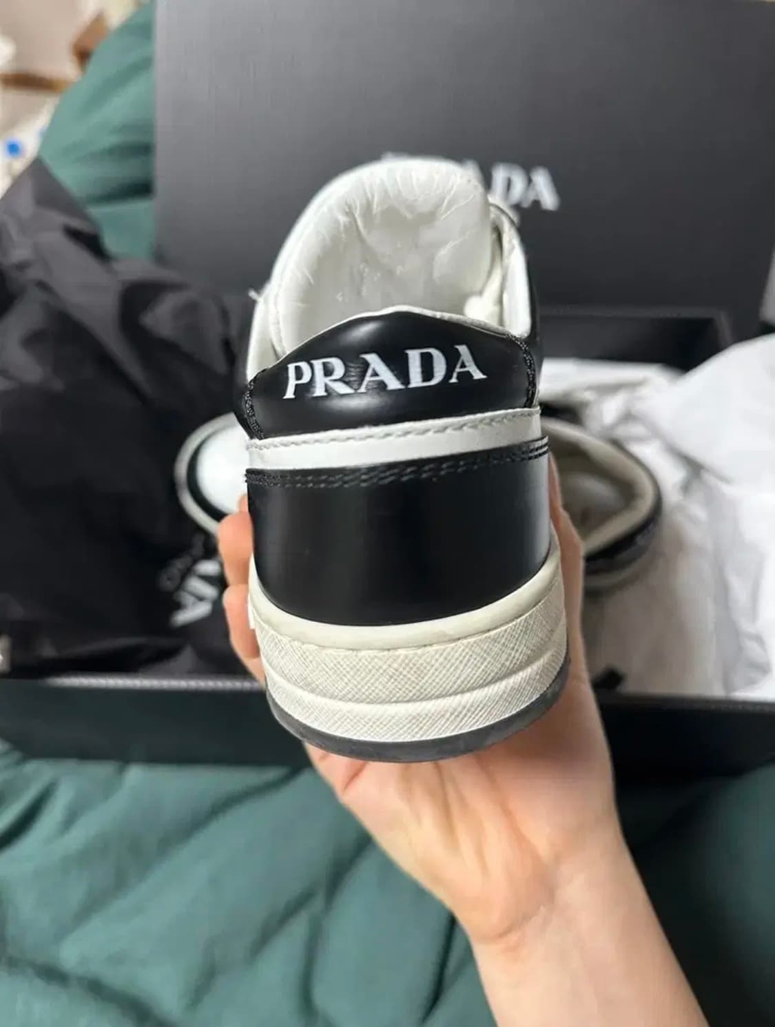 프라다 다운타운 스니커즈 블랙/화이트 240 상품이미지2