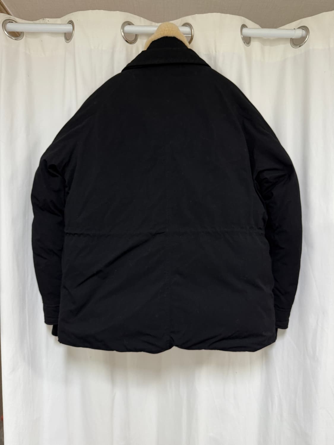 시리즈 X 이스트로그 23FW 나누크 구스다운 패딩 상품이미지3