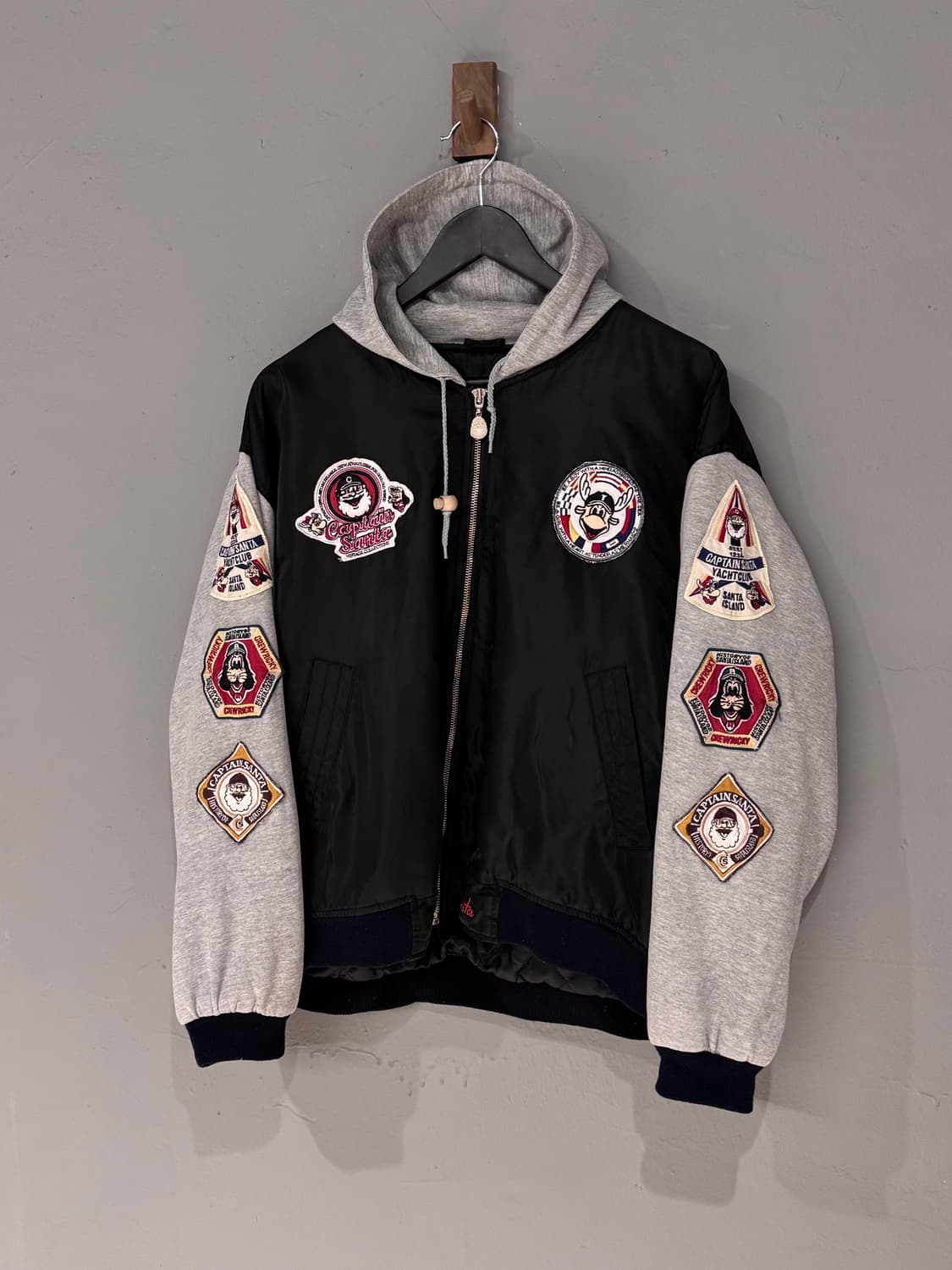 캡틴산타 패치 스타디움 후드 점퍼 상품이미지2