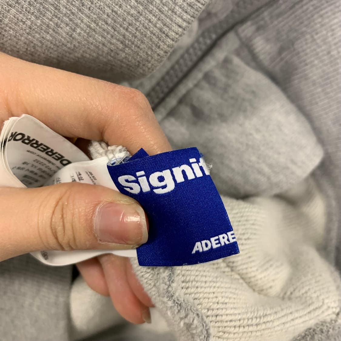 아더에러 자수로고 그레이 후드집업 상품이미지7