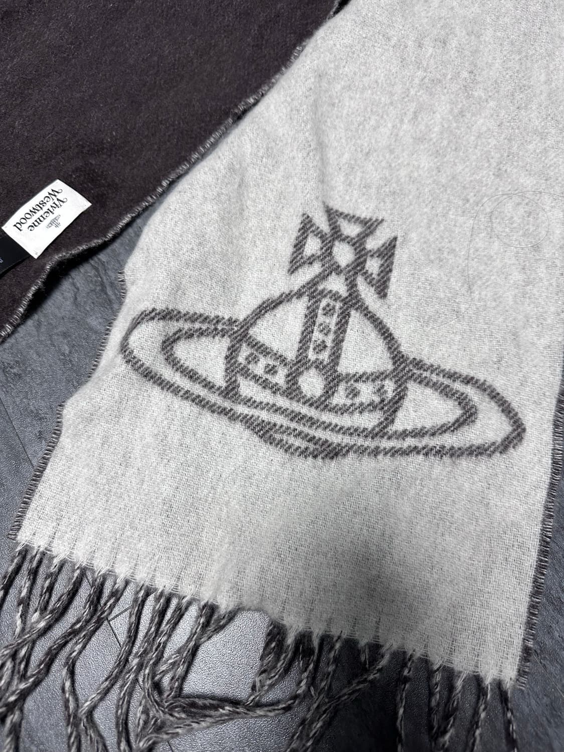 비비안웨스트우드 양면 ORB 로고 머플러 상품이미지6