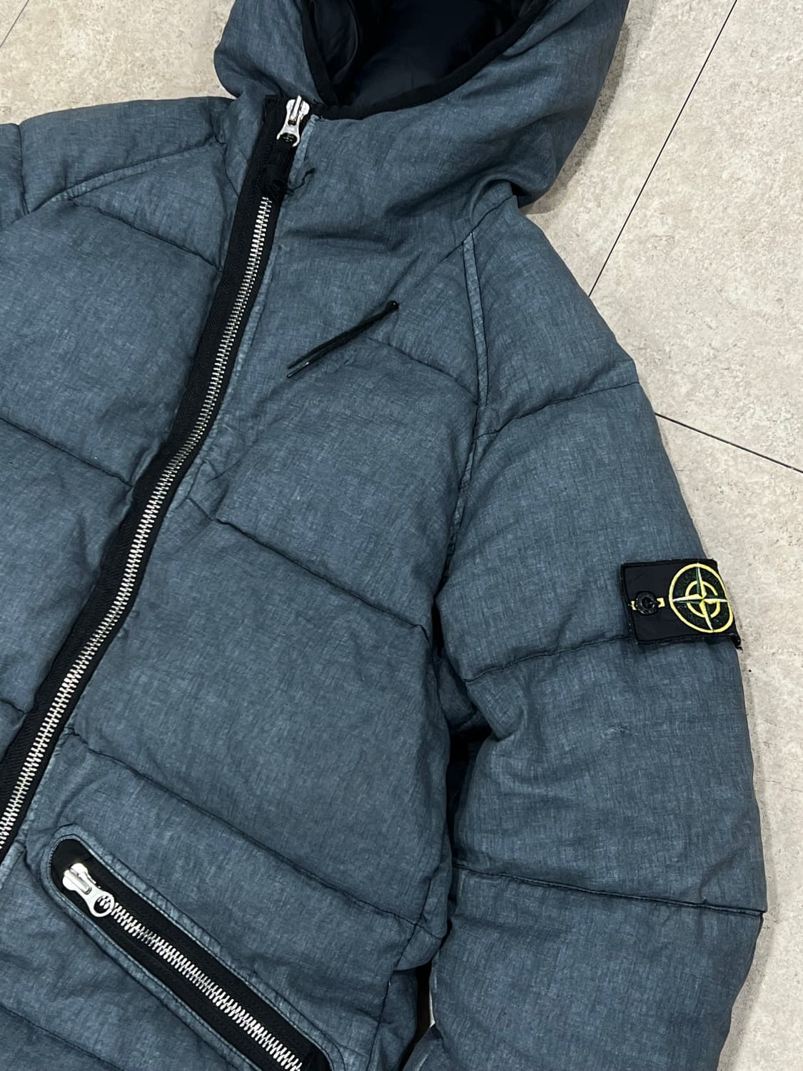 스톤아일랜드 18FW 리노 레지나토 다운 점퍼 상품이미지3