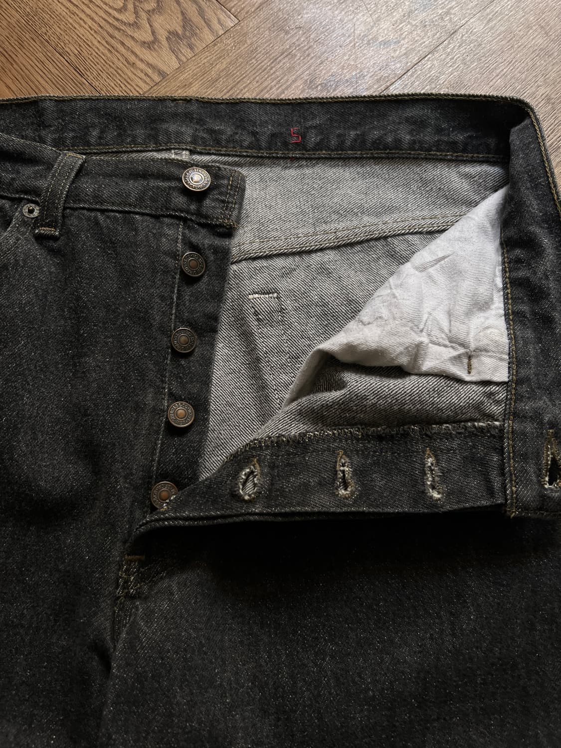 [33]90's 리바이스 501 Made in USA 흑청 데님팬츠 S5 상품이미지3