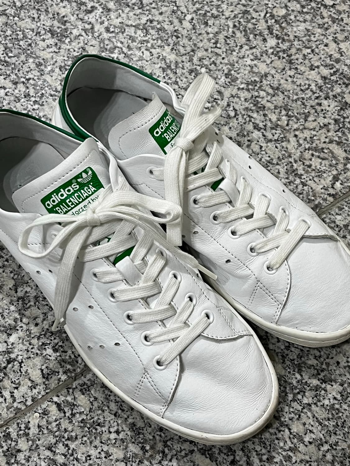 발렌시아가 x 아디다스 스탠 스미스 코어 화이트 그린 상품이미지3