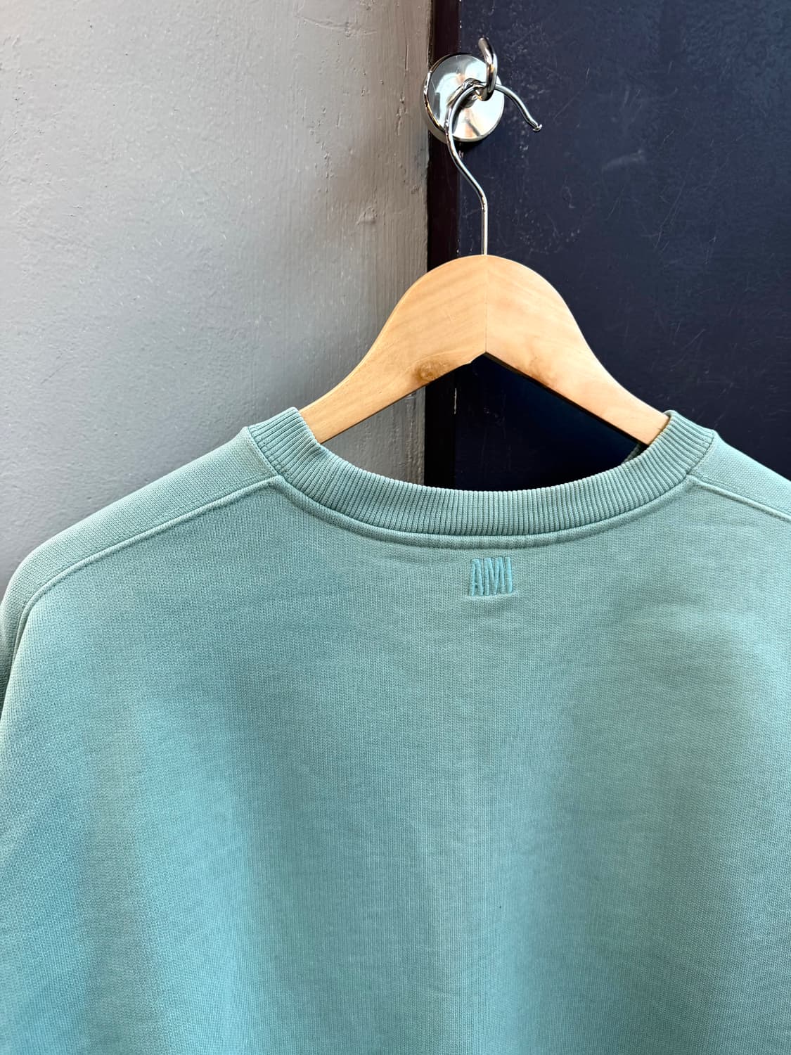 L/ 아미 하트 빅로고 맨투맨 상품이미지7