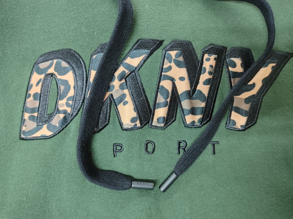 DKNY SPORT 디케이엔와이 여성 안감기모 반팔 롱후드티
 상품이미지3