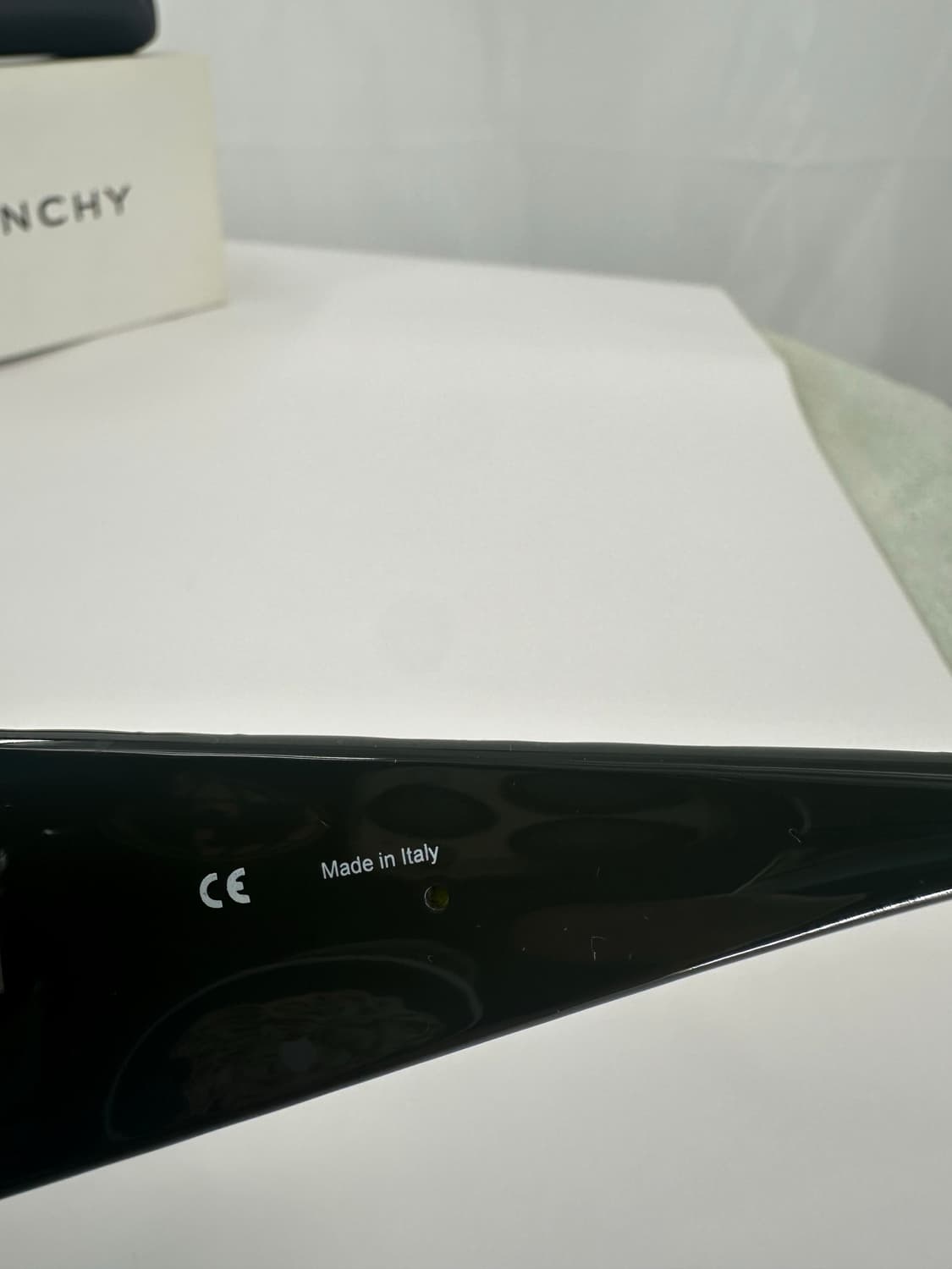 [새상품 무료배송] 정품 지방시 Made in Italy 선글라스 상품이미지9