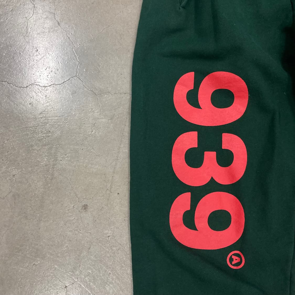 아카이브 볼드 그린 컬러 939 빅로고 스웻 팬츠 상품이미지3